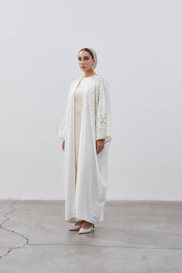 Burgundy Calligraphy Crepe Abaya – Timeless Elegance - Image 4