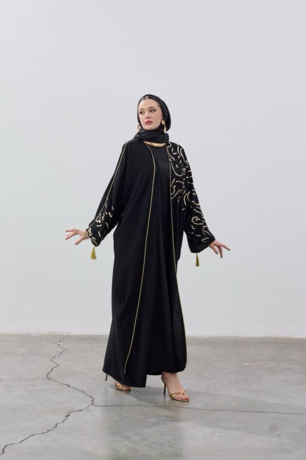 Burgundy Calligraphy Crepe Abaya – Timeless Elegance - Image 7