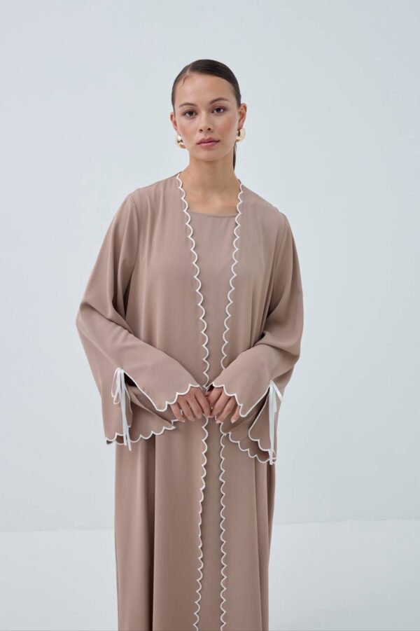 Madina Ibek Double Abaya – High Quality Elegance with Layered Luxury - Image 2